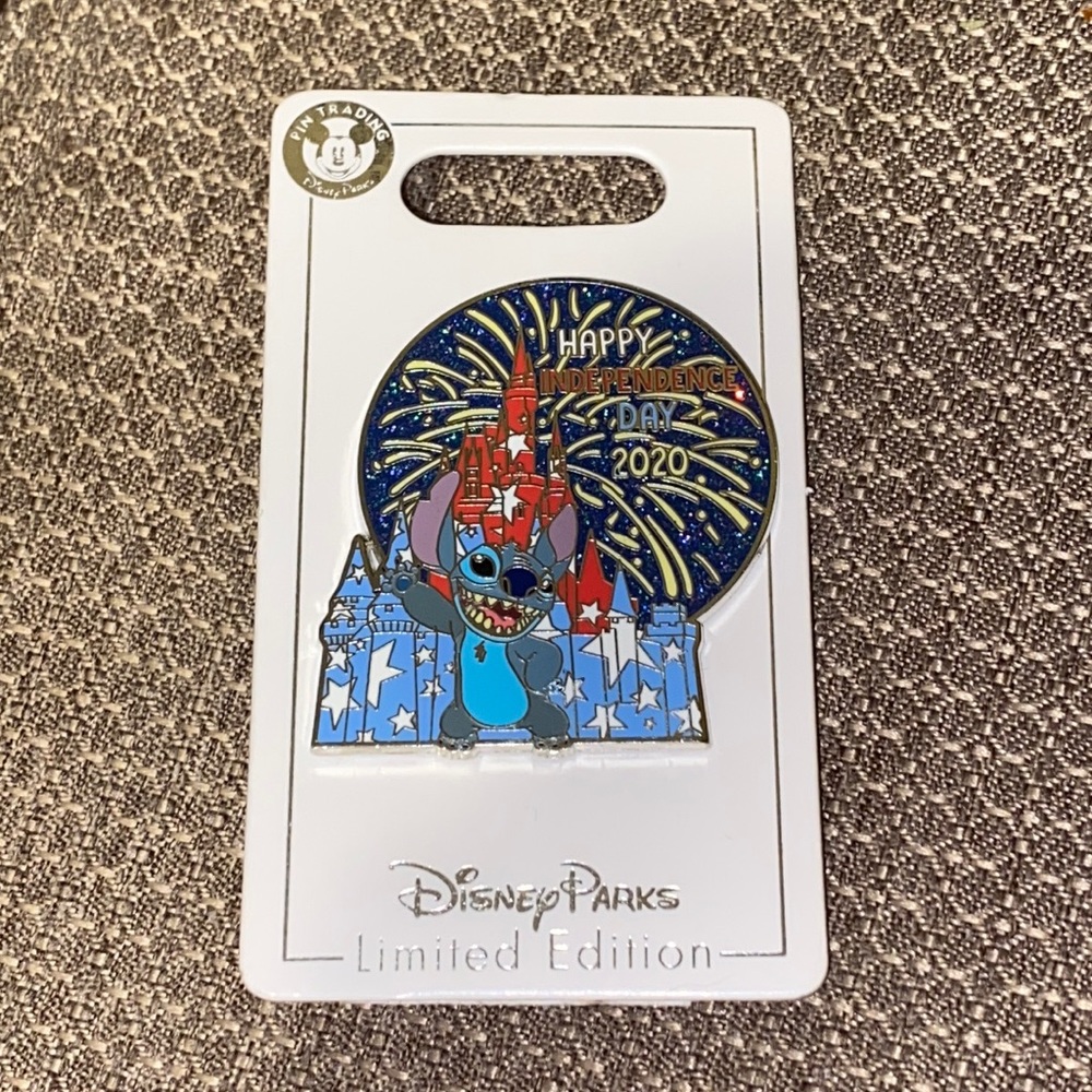 Limited edition 4th of July Stitch Pin